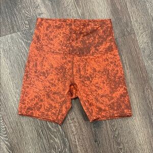 Lululemon Wunder Train 6-inch red horts - 4